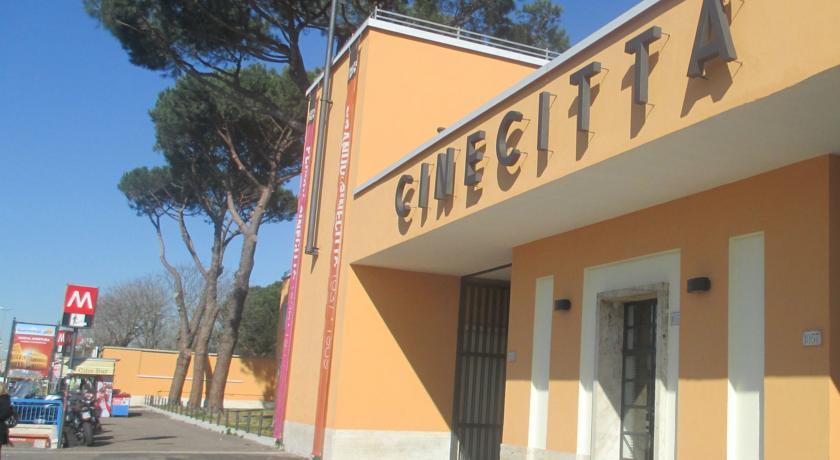 Hotel Cinecitta Řím Exteriér fotografie