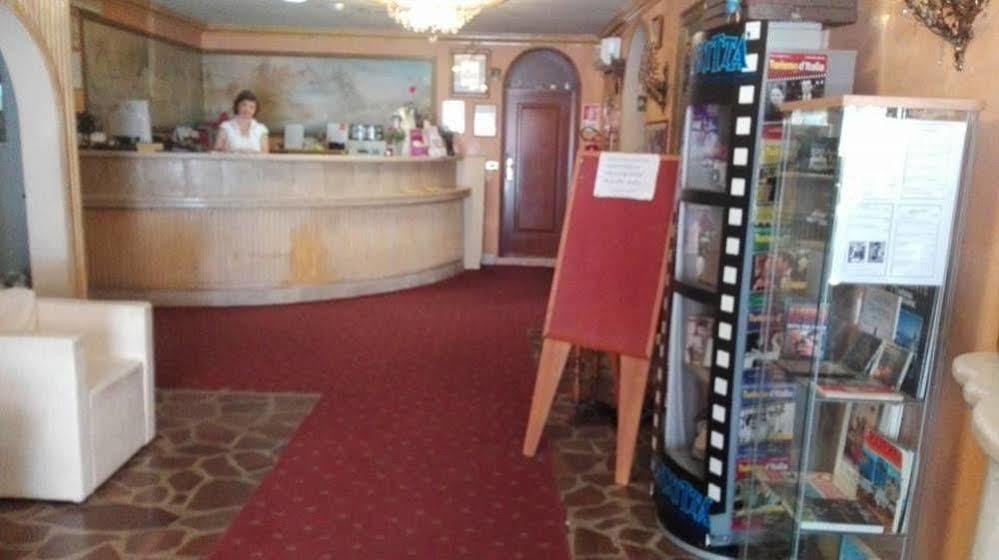 Hotel Cinecitta Řím Exteriér fotografie